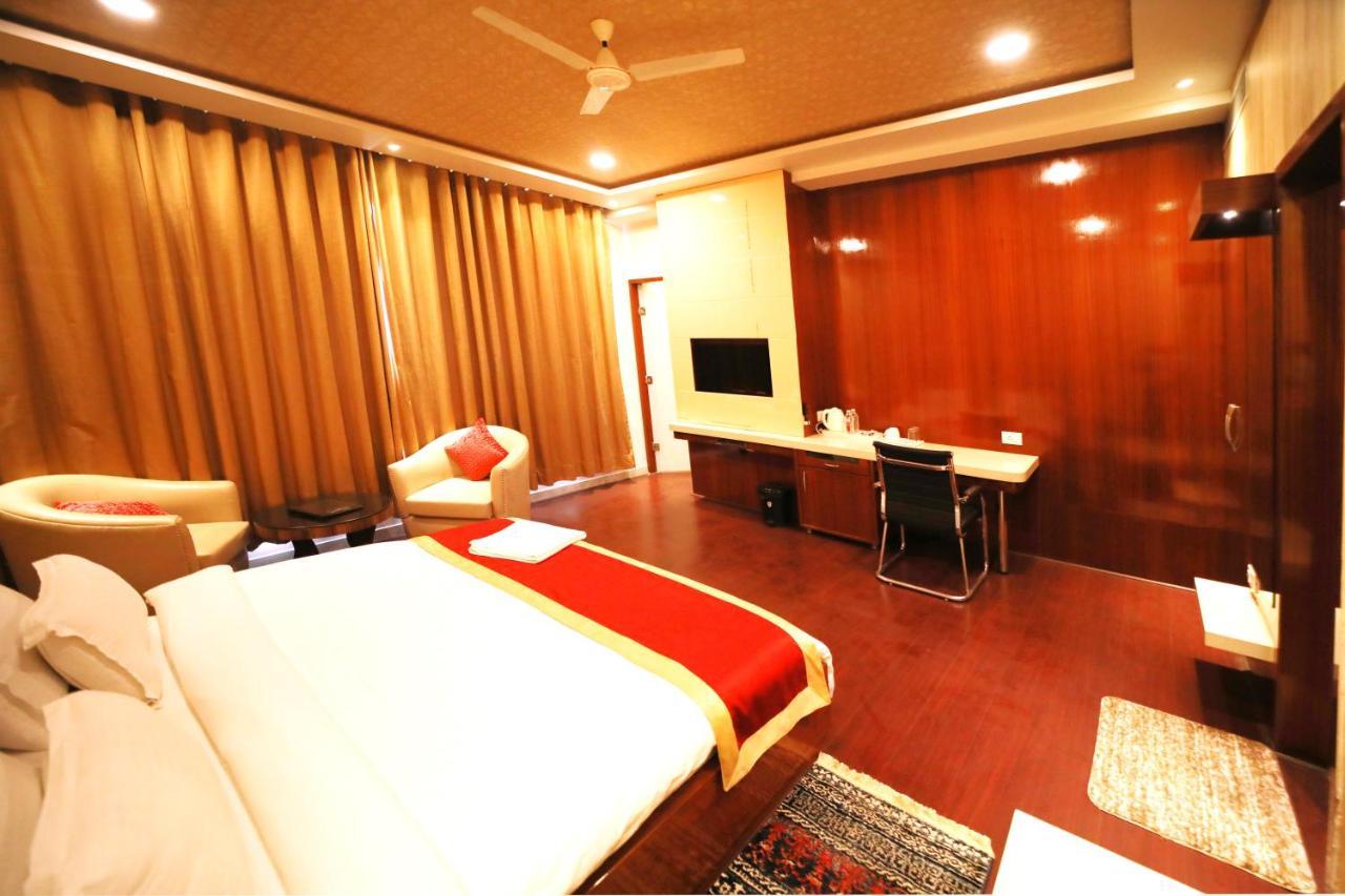 Hotel Panchsheel Ayodhya Exterior foto