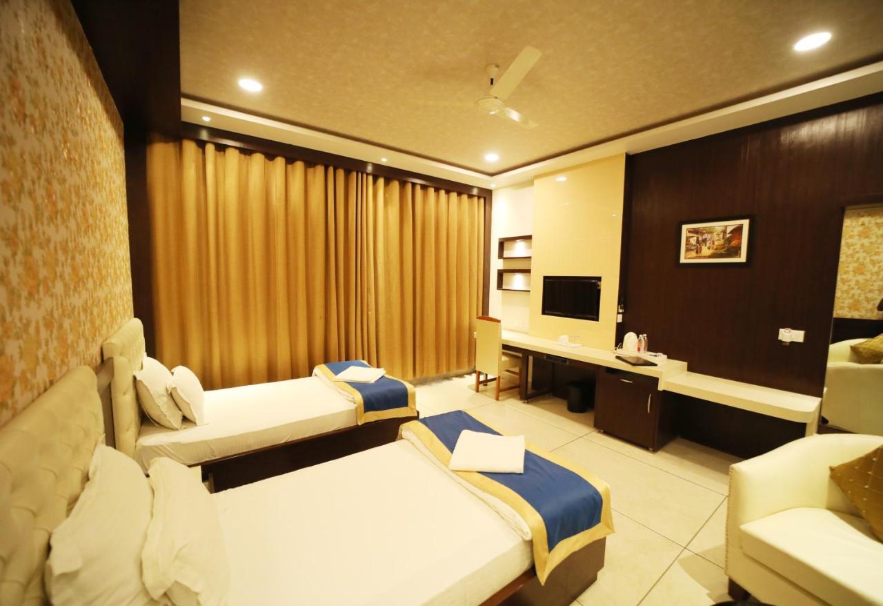 Hotel Panchsheel Ayodhya Exterior foto
